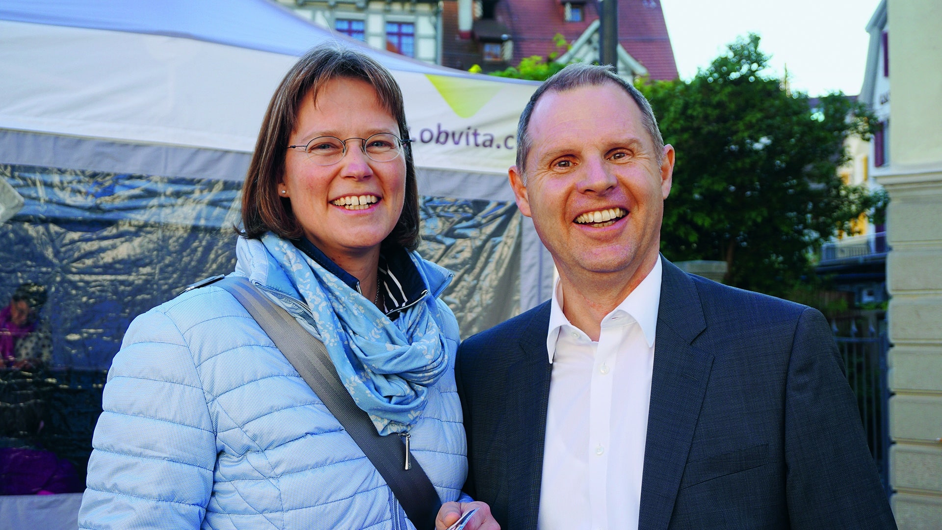 Ralph Zwick mit seiner Freundin an einem Dunkelzeltanlass auf dem Gallusplatz